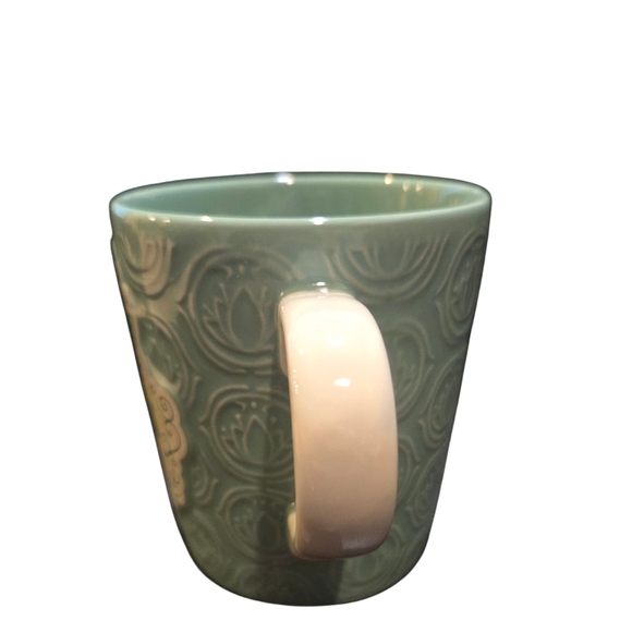 Disney Parks Tiana’s Bayou Tiana's Foods Stoneware 16oz Coffee Mug NEW - Picture 3 of 6